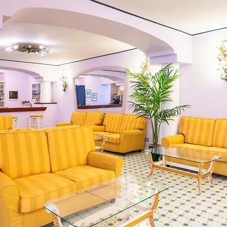 Gran Paradiso 4* Ísquia